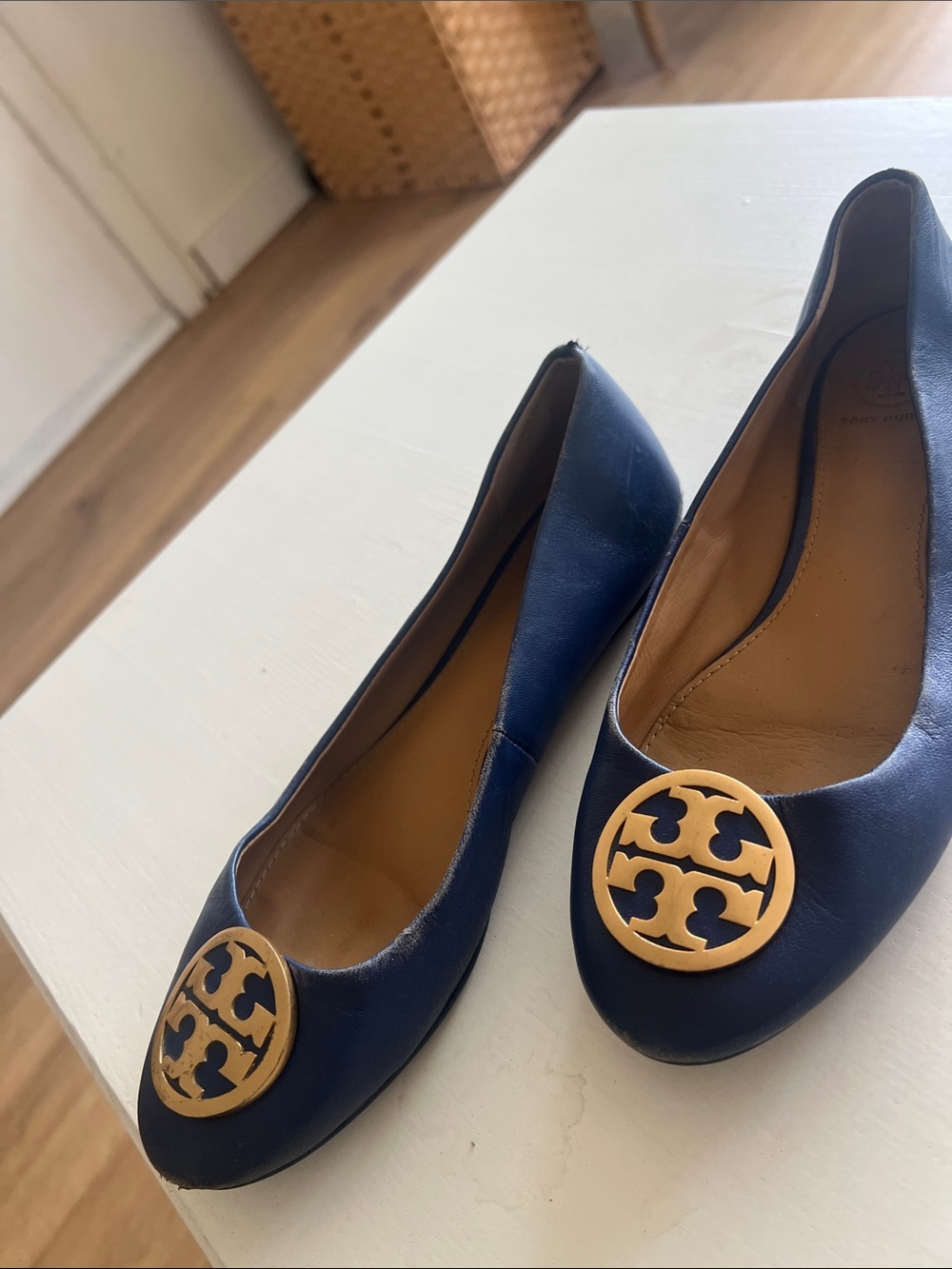 Tory Burch Navy Leather Logo Ballet Flats with Gold Emblem - Picture 3 of 6